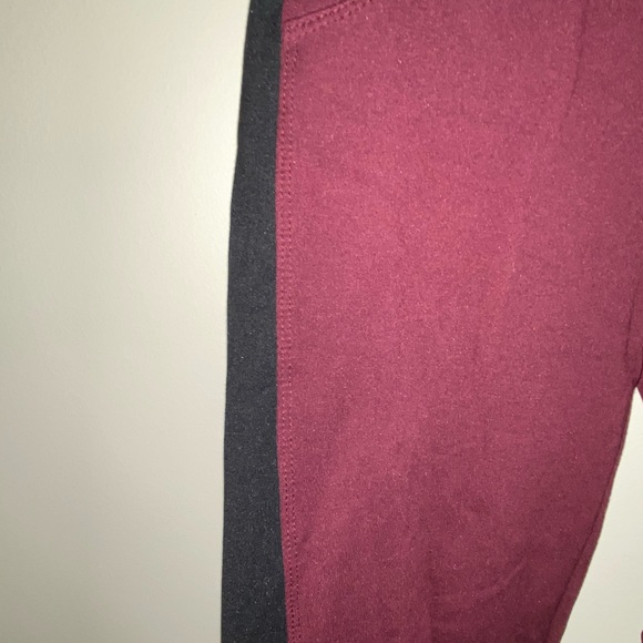 Maroon leggings - Picture 2 of 2